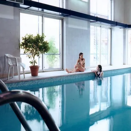 Savinien Aparthotel *